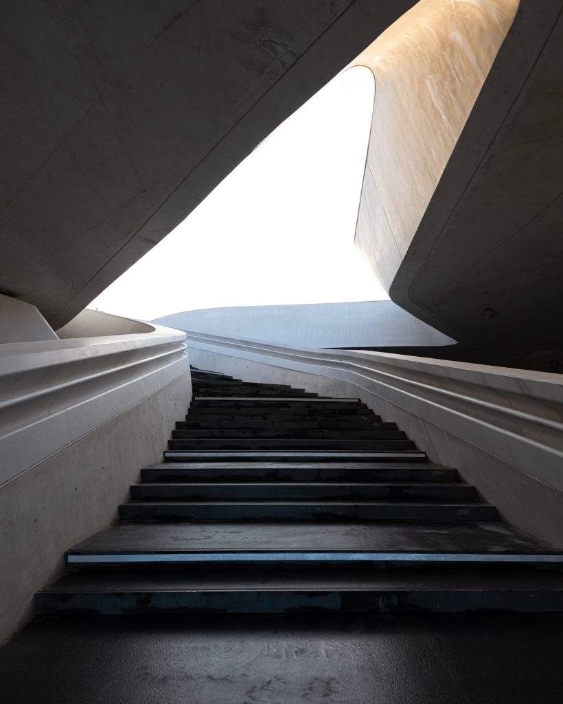 modern-architecture-and-empty-staircase-leading-to-a-bright-open-space